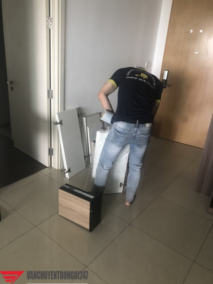 Chuyển văn phòng Huyện Nhà Bè