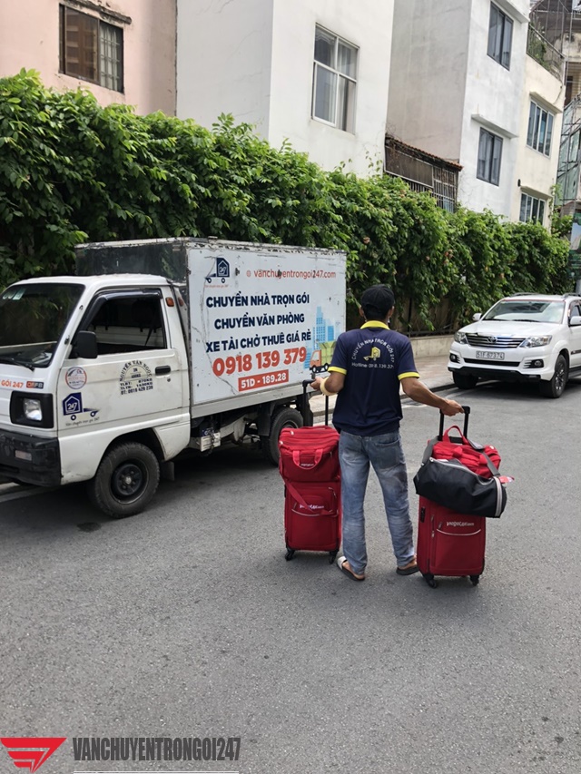 Tiếp nhận thông tin/yêu cầu của khách hàng