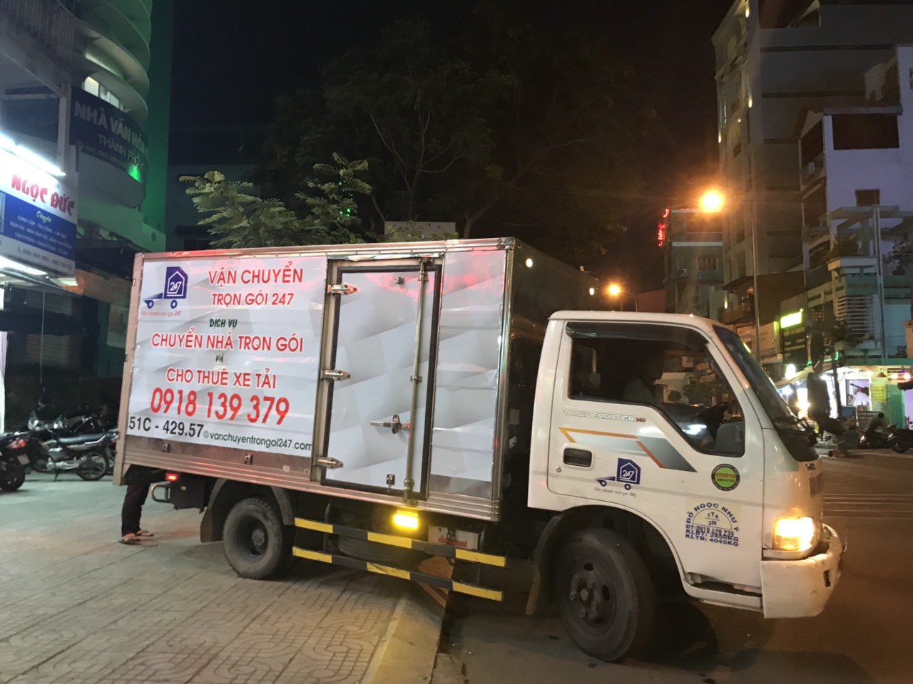 xe chở hàng chuyển nhà thủ đức